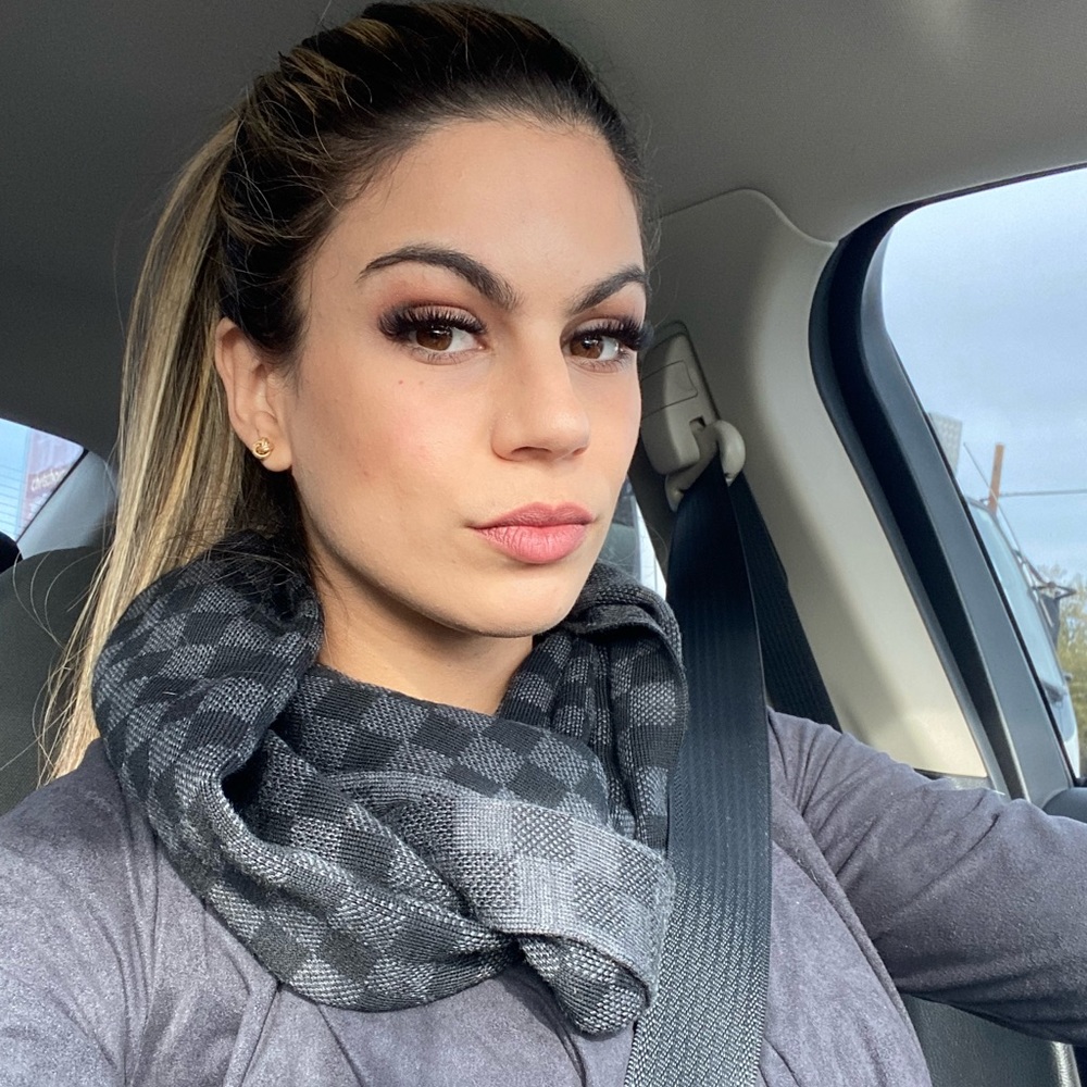 Meet your Posher, Silvia